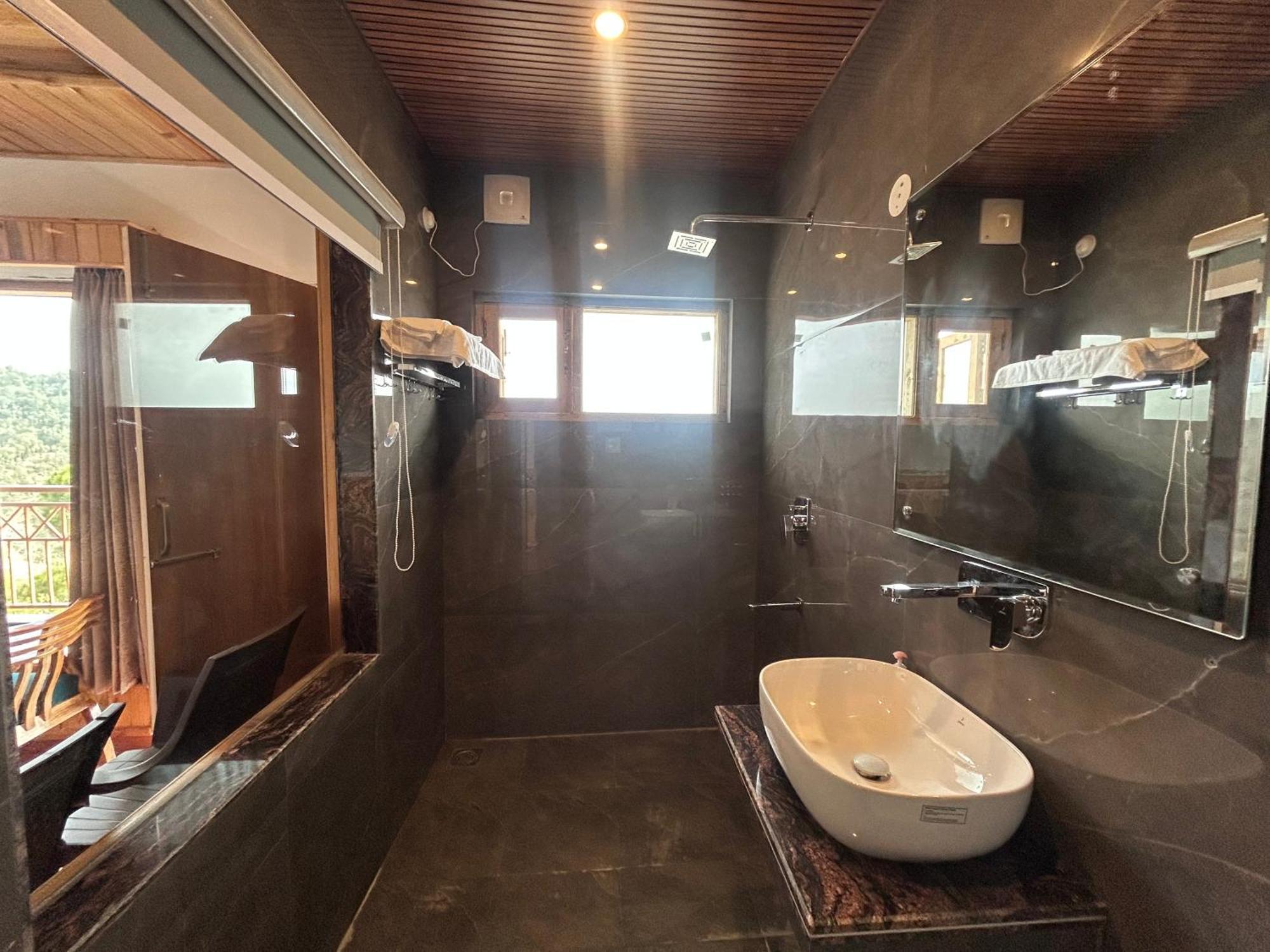 Shalom Hillcrest Inn シムラー エクステリア 写真